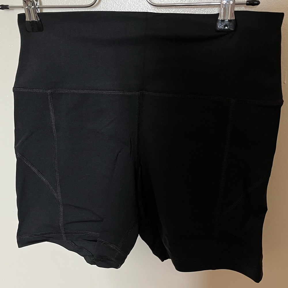 Queenieke 4.5" Inseam Bike Shorts